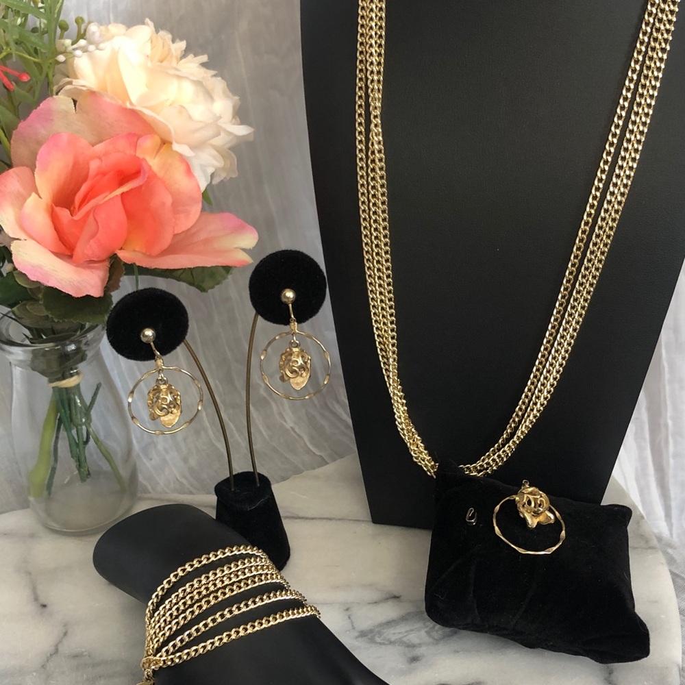 Vintage SARAH COVENTRY Golden Tulip gold tone set necklace earrings bracelet